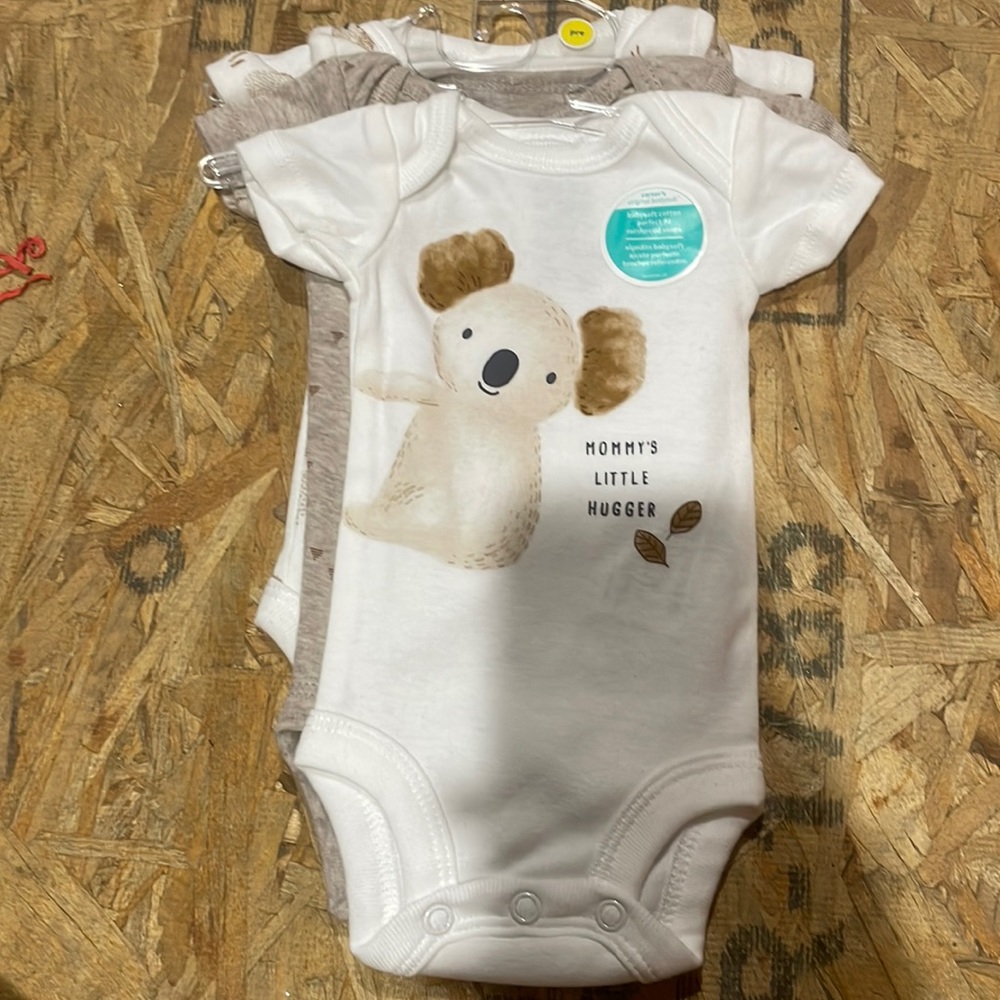 3 premie bodysuits